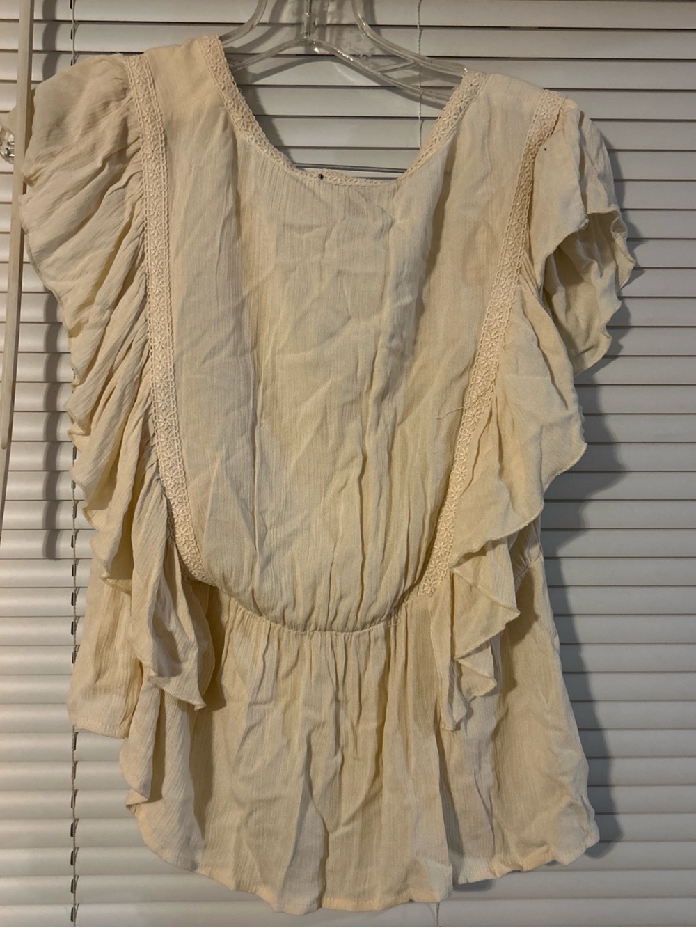 Forever 21 Cream Ruffle Button-Front Crop Top - Picture 3 of 3